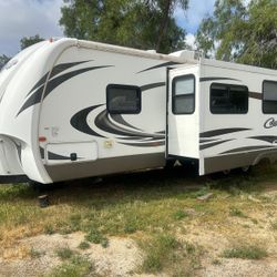 2012 Cougar Travel Trailer 