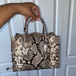 Michael Kors purse 