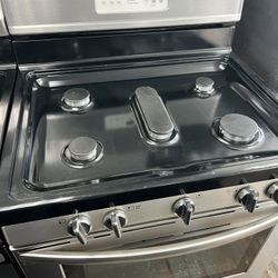 Gas Stove Frigidaire 30” And 3 Months Warranty 
