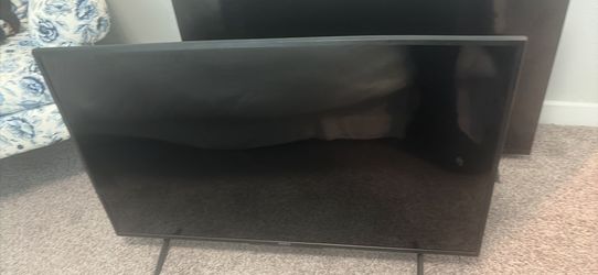 Sony 42 inch tv and Roku 50 inch tv