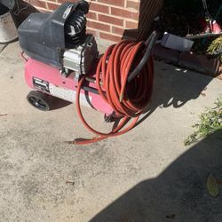 Husky 8 Galloon Air Compressor Tested Read Description