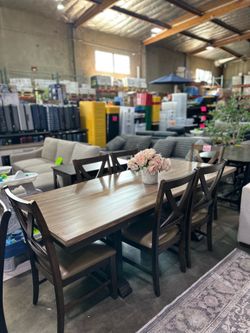 Wood Dining set with 6 Leather Brown chairs