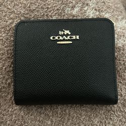 Coach snap wallet in black