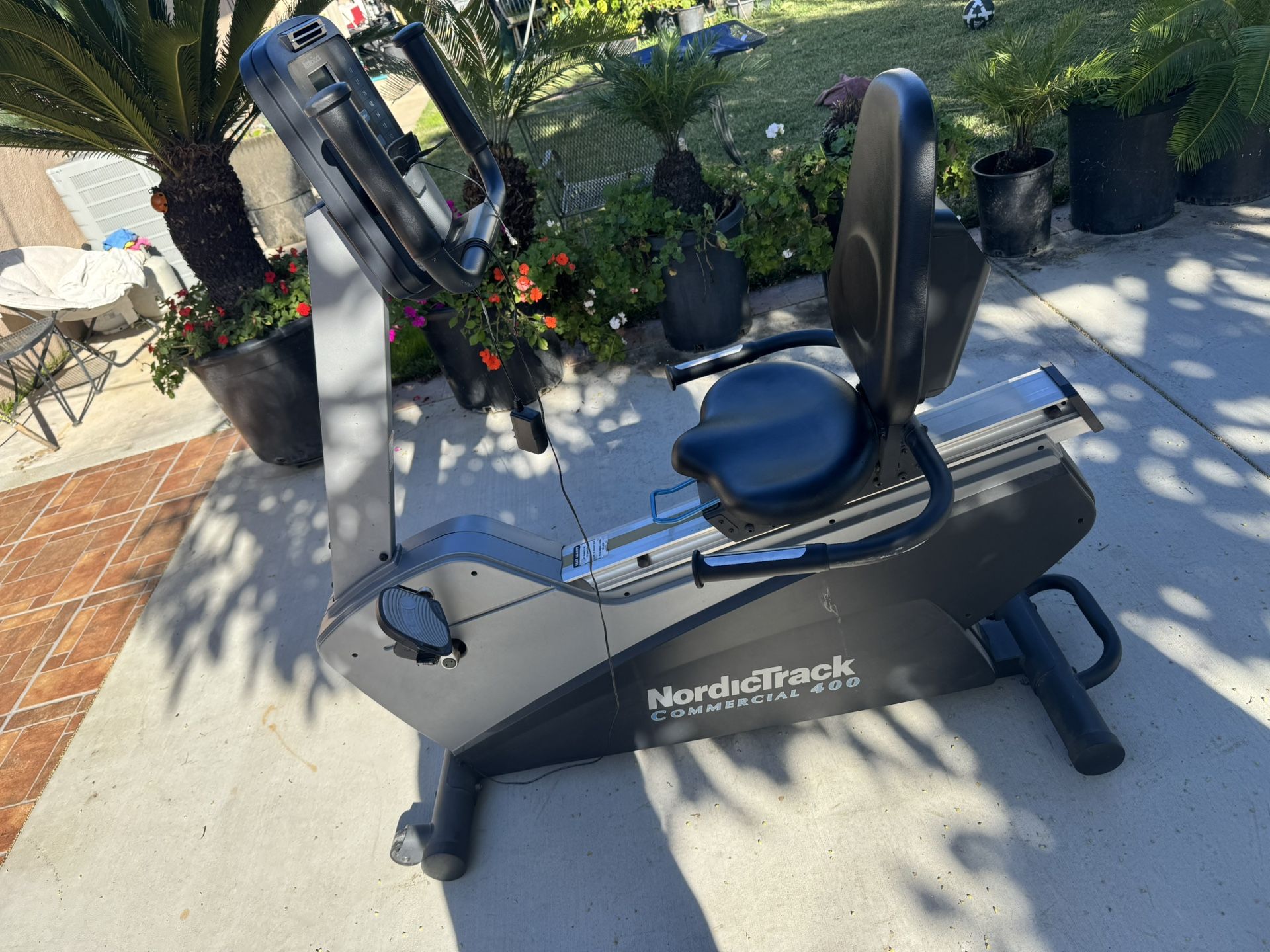 NordicTrack Commercial 400 Exercise Bike