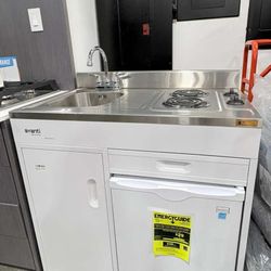 Compact Kitchen