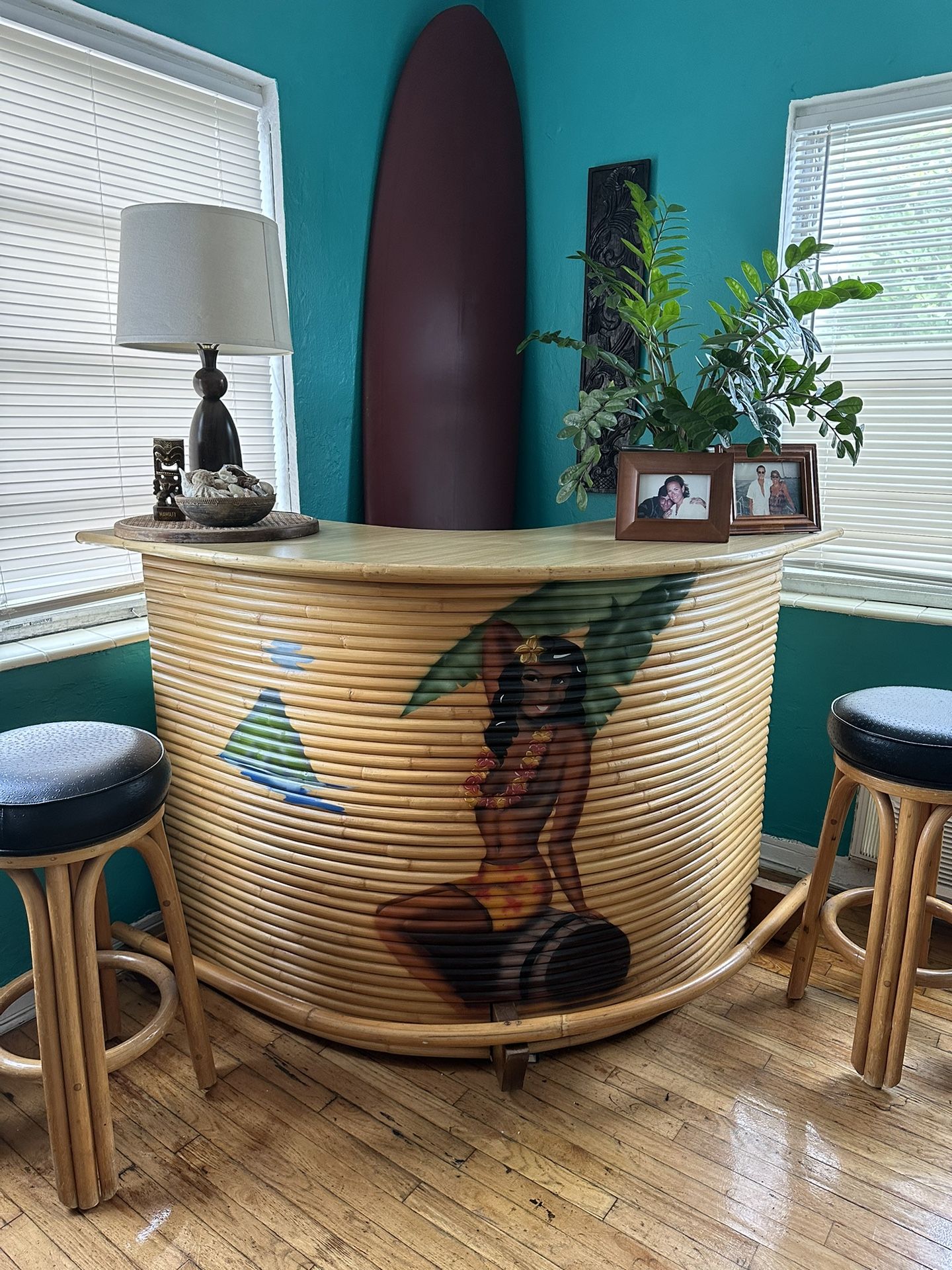 1960s Vintage Polynesian Tiki Bar
