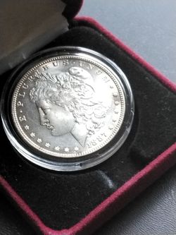 Beautiful uncirculated 1887 Morgan dollar