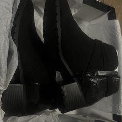 Karen Scott Boots