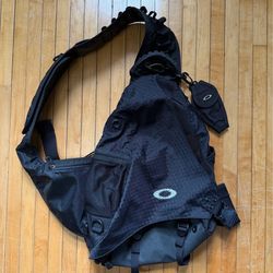 Vintage Y2K OAKLEY Sandbag Sling MadScience Techwear Tactical Backpack (Rare)
