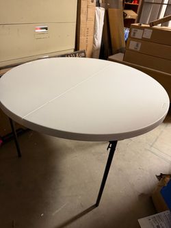 Round Folding Table