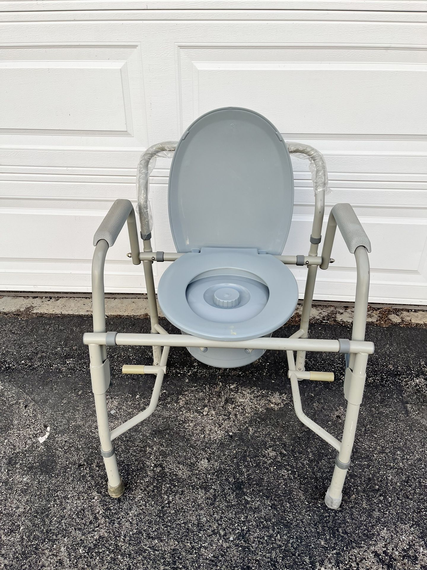 Bedside Commode Chair
