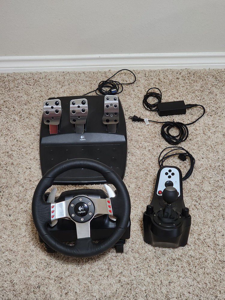 Logitech G27 Steering Wheel, Pedals, Shifter Set (Used) for Sale in  Jericho, NY - OfferUp