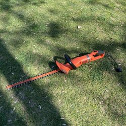 Black And Decker Hedge Trimmer 