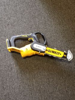 DEWALT 8IN PRUNING CHAINSAW