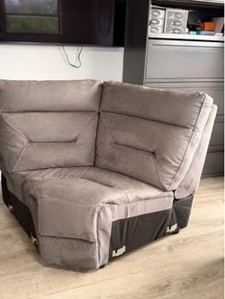 Sectional corner piece only