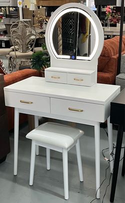 Vanity floor display on sale
