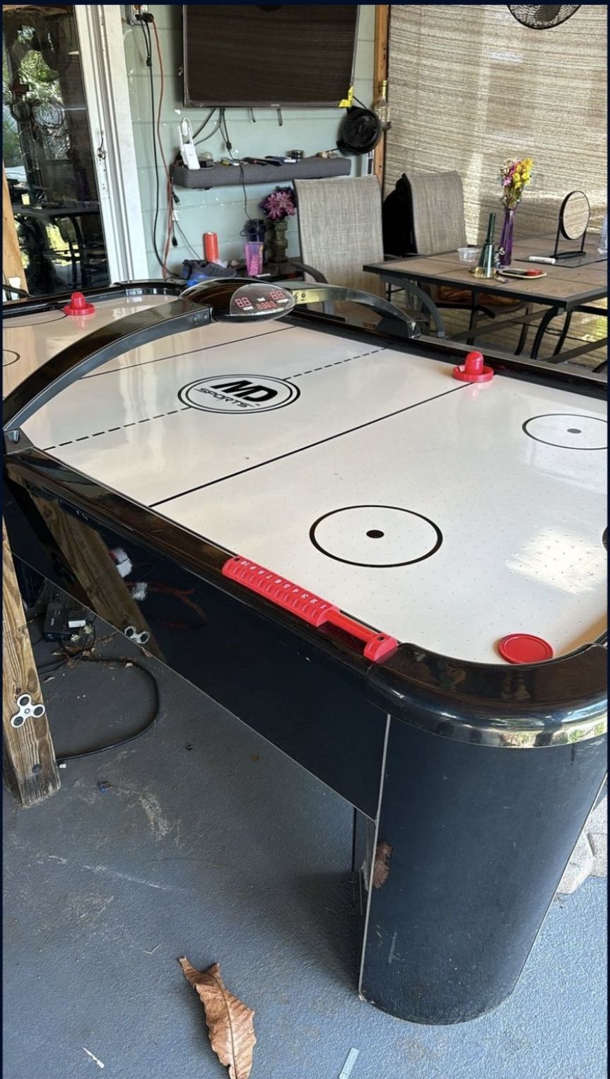 Air Hockey