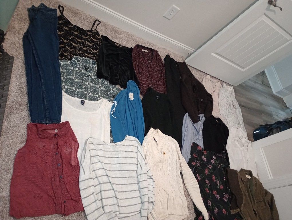 Lot of Women's Clothing /Small