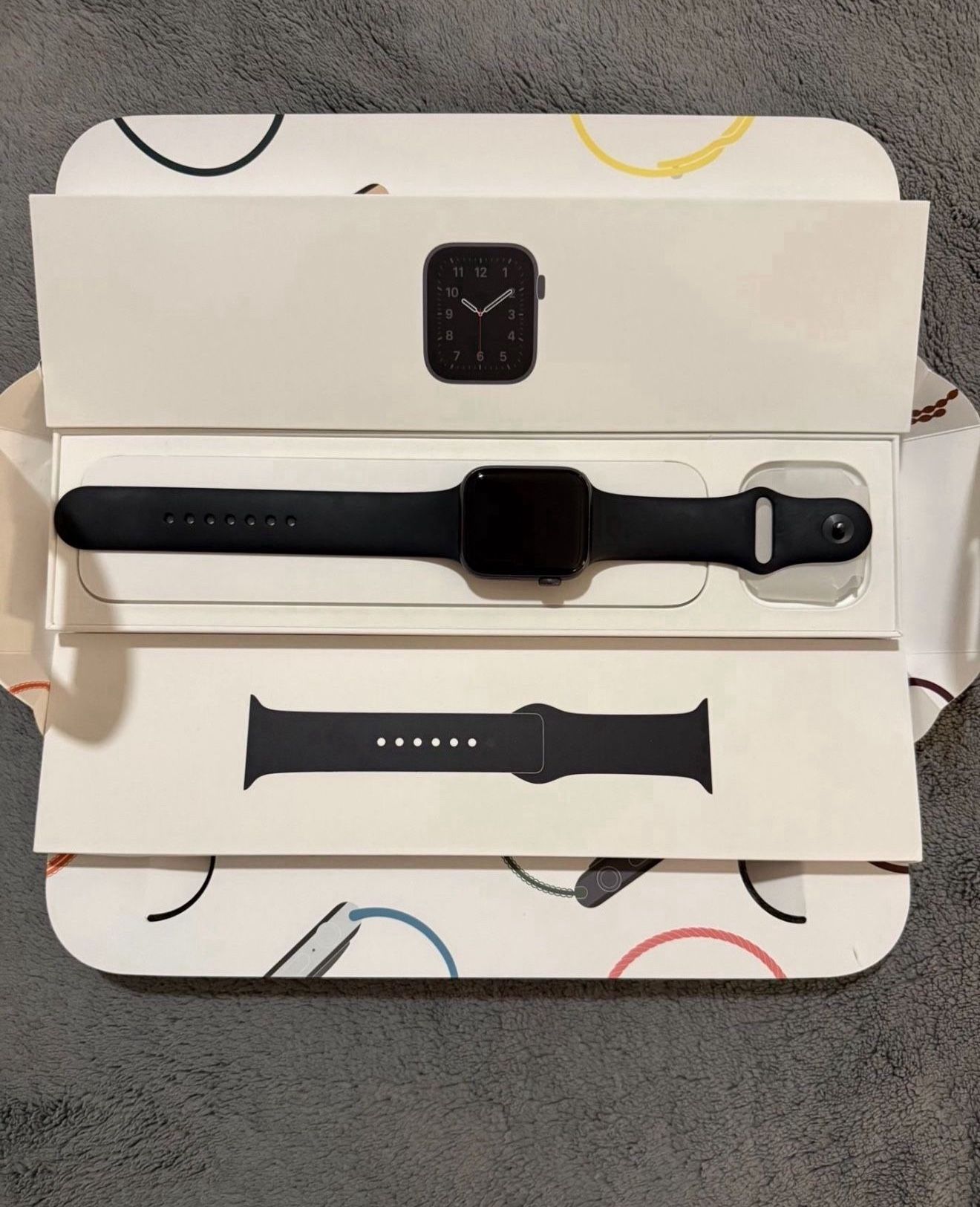 Apple Watch SE 44MM