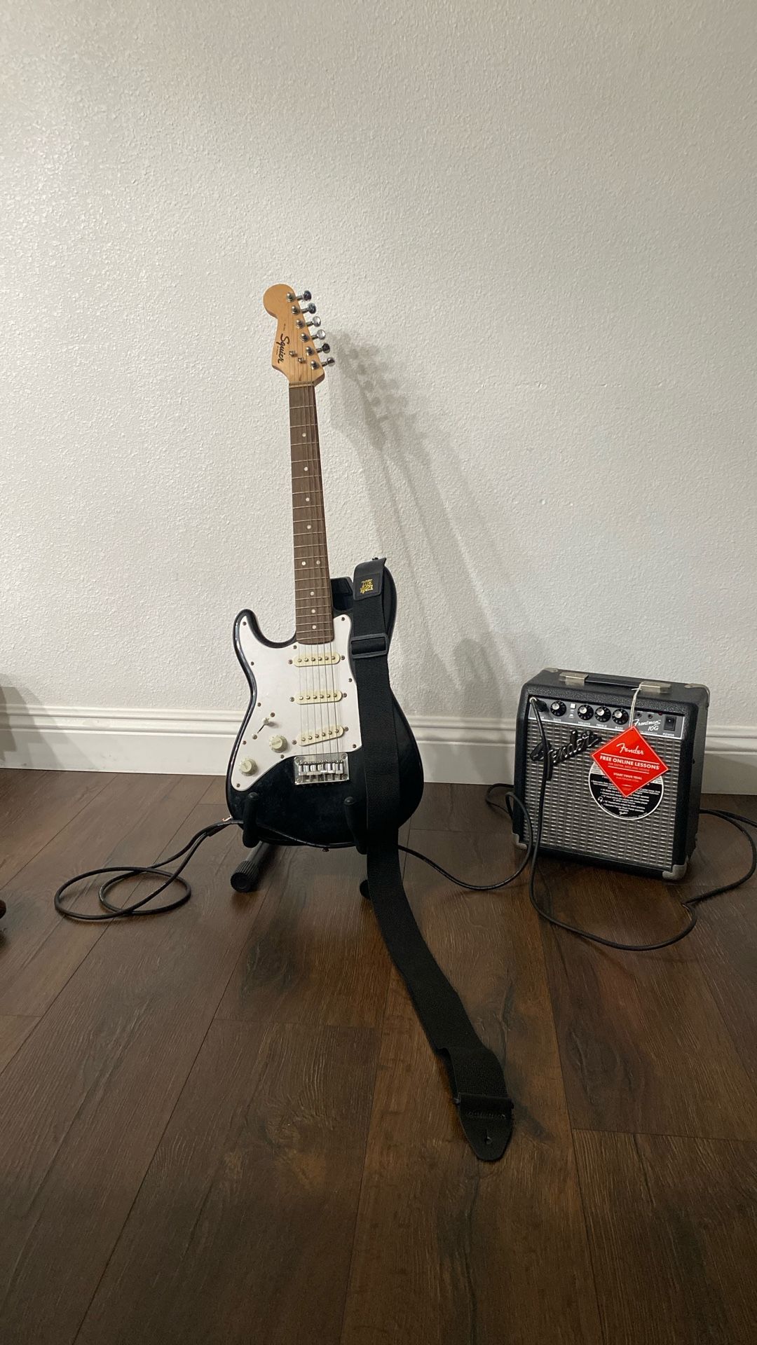 Left Handed Electric Guitar