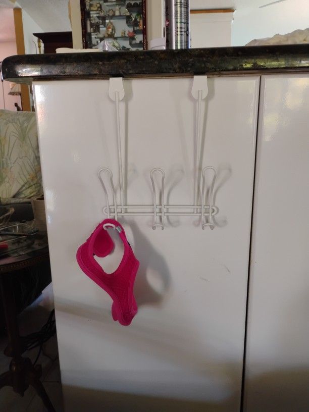 DOOR HANGER