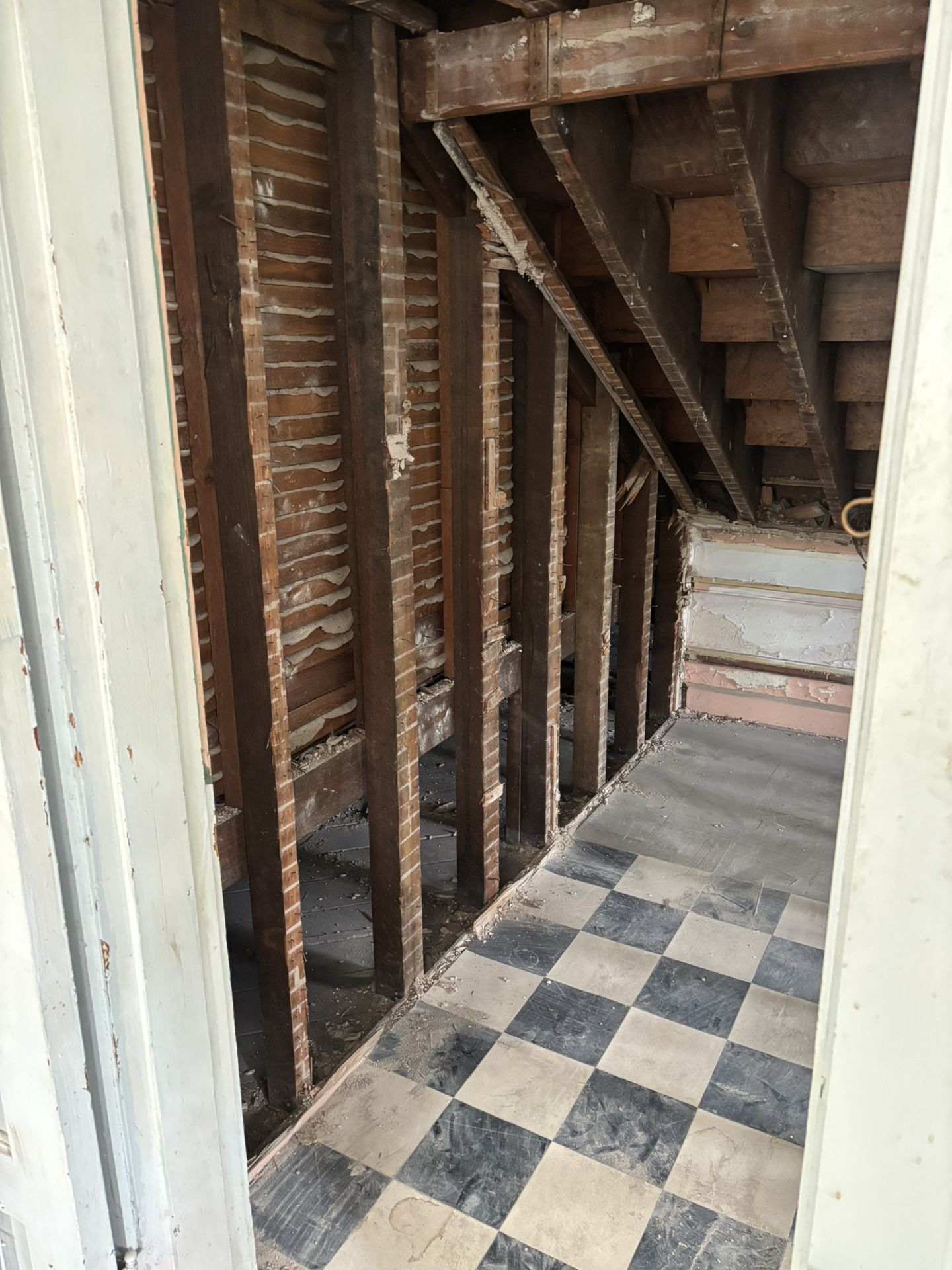 I’m Available For Clean outs, Demo, & Moving Services In Saint Louis Mo