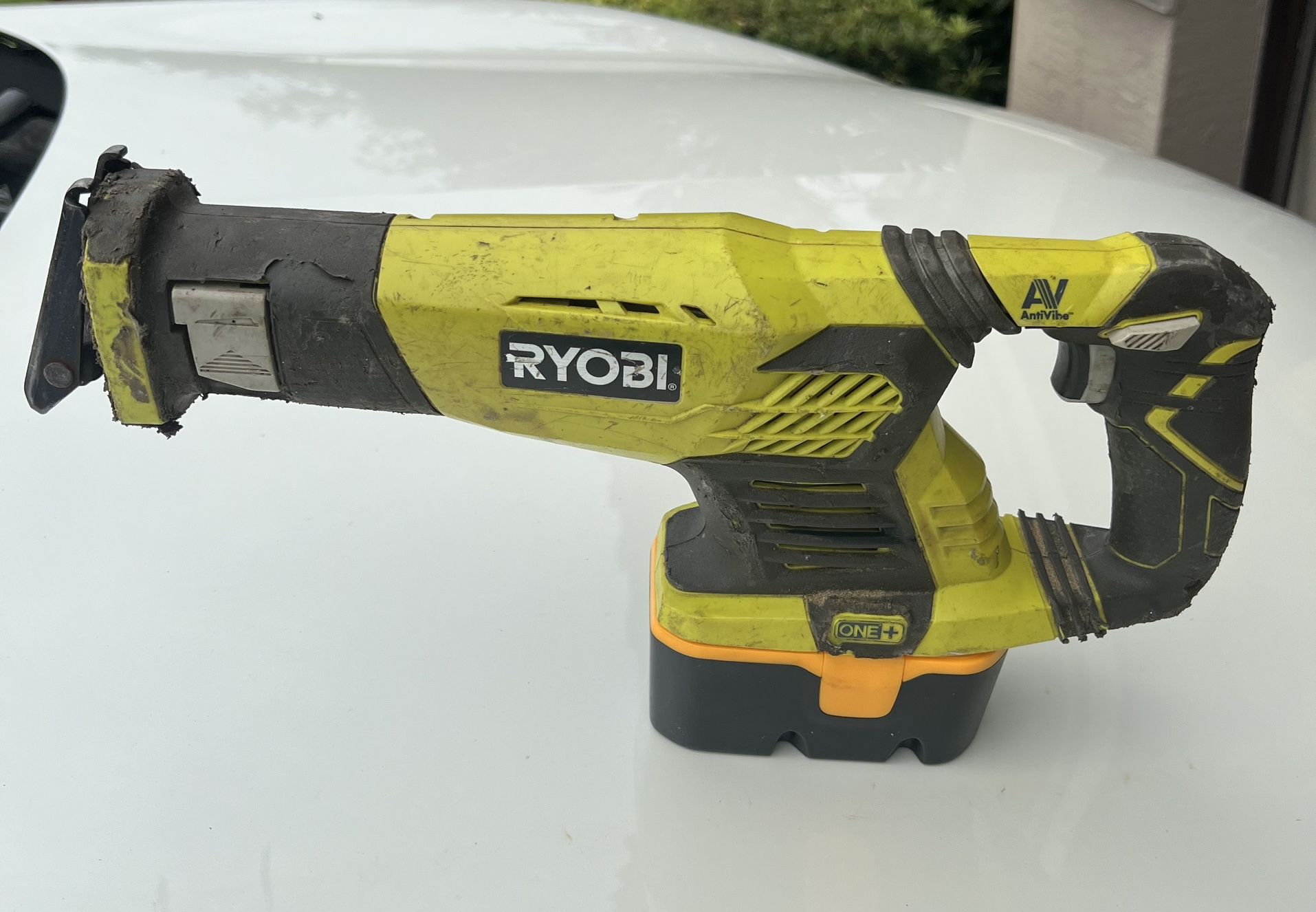 RYOBI RECIPROCATING SAW P514 18Volt