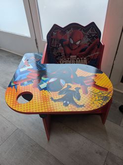 Spiderman Preschool to Kindergarten  desk with chair.