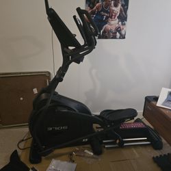 Sole 5SS ELLIPTICAL $800.00 Best OFFER