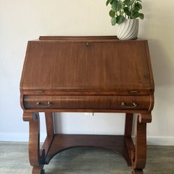 ATTRACTIVE desk - secretary - one full sized drawer - includes key - mahogany - delivery available 