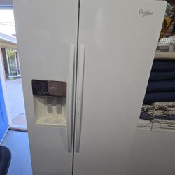 Fully Functional Whirlpool Refridgerator