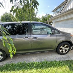 2011 Toyota Sienna