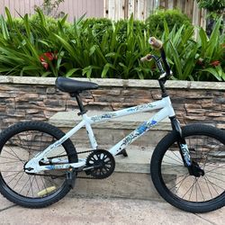 20" Kent Taboo Girls' Bike
