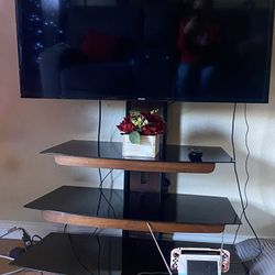 43” Samsung Tv With Stand