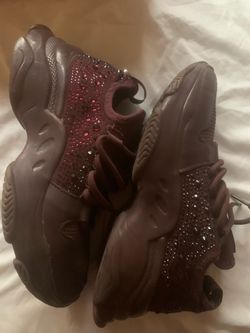 STEVE MADDEN