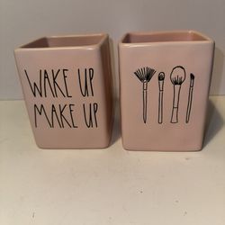 Rae Dunn Ceramic Make Up Organizer