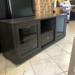 Tv Stand Nuevo 19x71x28alto