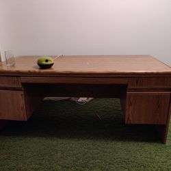 Desk With 5 Drawers