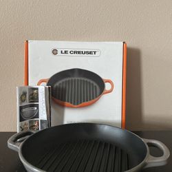 Le Creuset Signature Cast Iron 9.75 Inch Round Deep Grill Pan, Oyster  *NEW*
