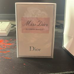 Dior Blooming Bouquet 