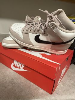 Woman’s Size 10.5 Dunks