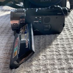 Sony Handy Can HDR-cx550 Avchd $150 for Sale in Chino, CA Sony Handy Can HDR-cx550 Avchd $150 for Sale in Chino, CA