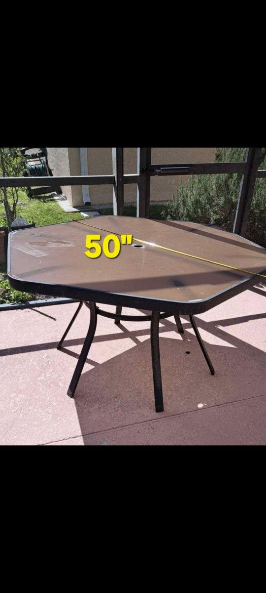 Patio Table Hexagon Seats 8 People