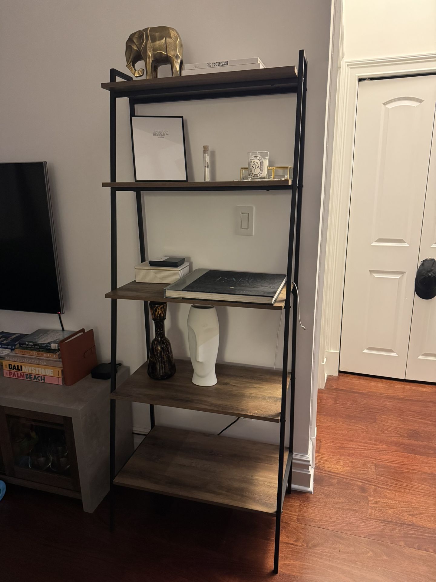 Wooden Shelf ladder