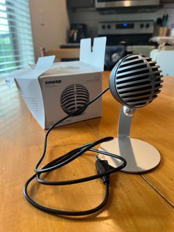 Shure Podcast Microphone with Pop Filter
