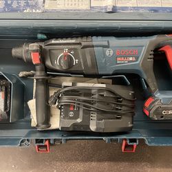 Bosch GBH18V-26D Bulldog 18V Brushless Rotary Hammer Drill Kit w/ 2 Batteries