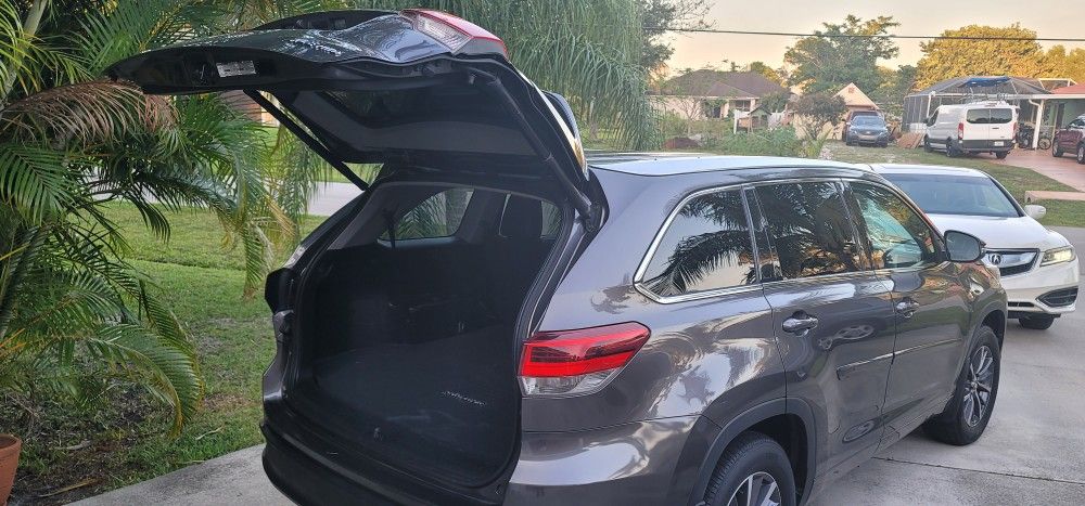 2017 Toyota Highlander