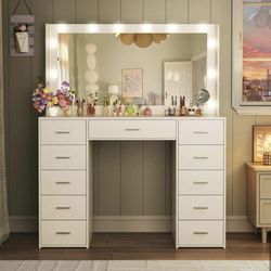 Vanity Make Up Desk w/ Lights and Fabric Drawers - EAE0203