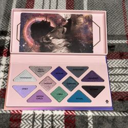 ĀTHR Beauty MOONLIGHT CRYSTAL EYESHADOW PALETTE