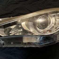 Infiniti Q50 Headlight